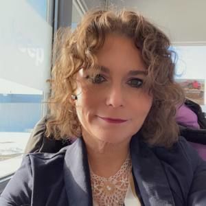 Meet your Posher, Connie